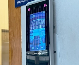 Akses 24 Jam + Face ID